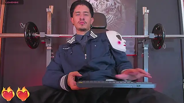 DimitriDeluxe online show from 1, 11, 2025