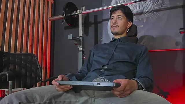 DimitriDeluxe online show from 7, 11, 2025