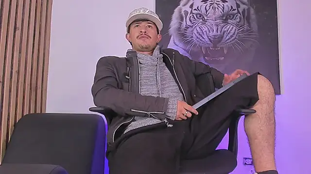 DimitriDeluxe online show from 28, 9, 2025