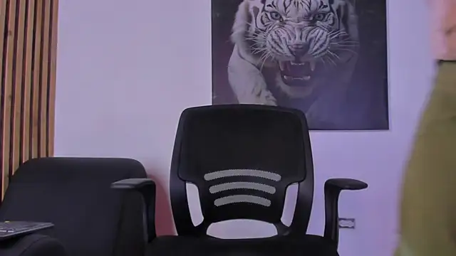 DimitriDeluxe online show from 19, 9, 2025