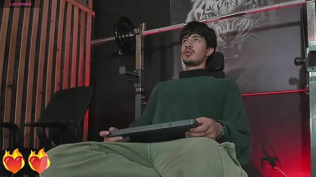 DimitriDeluxe online show from 25, 10, 2025