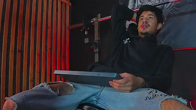 DimitriDeluxe online show from 19, 11, 2025