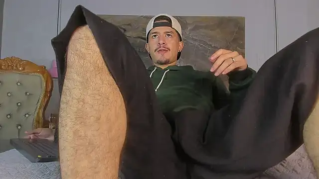 DimitriDeluxe online show from 31, 10, 2025