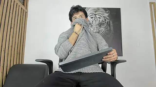 DimitriDeluxe online show from 16, 10, 2025