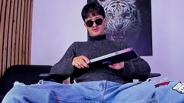 DimitriDeluxe online show from 11, 9, 2025