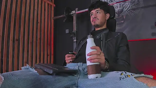 DimitriDeluxe online show from 12, 11, 2025