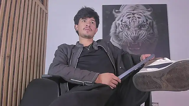 DimitriDeluxe online show from 13, 10, 2025