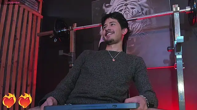 DimitriDeluxe online show from 28, 10, 2025