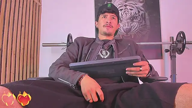 DimitriDeluxe online show from 22, 10, 2025