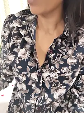 Shalu G online show from 6, 11, 2025