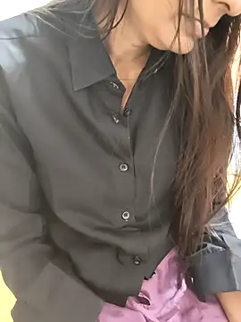 Shalu G online show from 7, 11, 2025