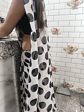 Snapshot of Shalu_G chatting on 28, 5, 2026 Shalu G online show from 28, 5, 2026