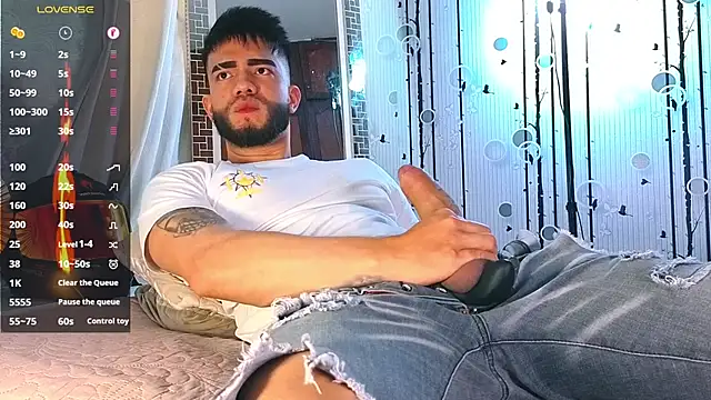 Snapshot of King_Draven3 chatting on 8, 11, 2025 King Draven3 online show from 8, 11, 2025