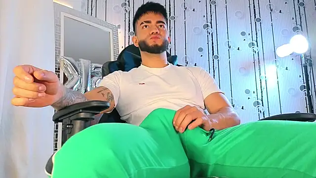 Snapshot of King_Draven3 chatting on 4, 11, 2025 King Draven3 online show from 4, 11, 2025