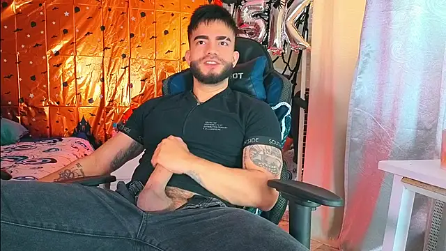 Snapshot of King_Draven3 chatting on 25, 10, 2025 King Draven3 online show from 25, 10, 2025