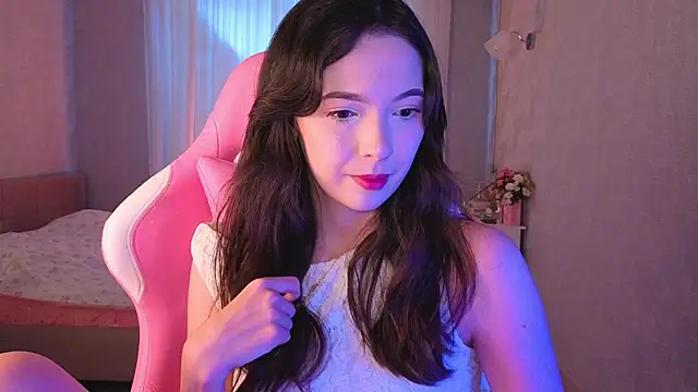 yuna sunshy online show from 8, 6, 2026