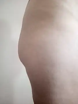 Snapshot of AmandaXXX98 chatting on 7, 10, 2025 AmandaXXX98 online show from 7, 10, 2025