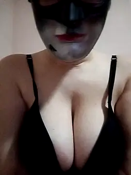 Snapshot of AmandaXXX98 chatting on 13, 11, 2025 AmandaXXX98 online show from 13, 11, 2025