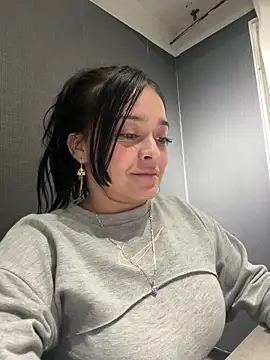 Emily Rivers  online show from 18, 10, 2025