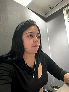 Emily Rivers  online show from 27, 11, 2025