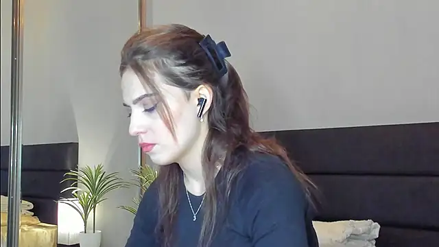 Forever Smiler online show from 28, 9, 2025