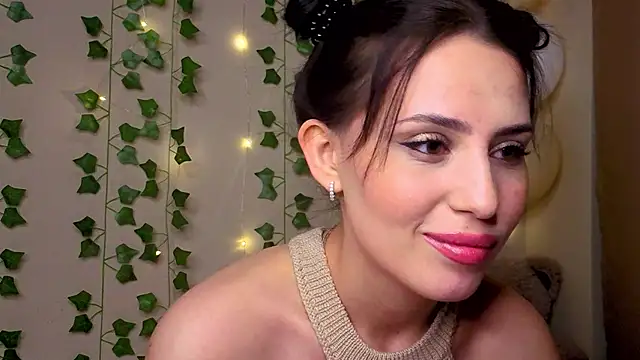 Forever Smiler online show from 11, 5, 2026