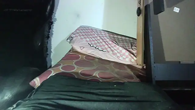 Snapshot of lovehairymature90 chatting on 2, 3, 2026 lovehairymature90 online show from 2, 3, 2026