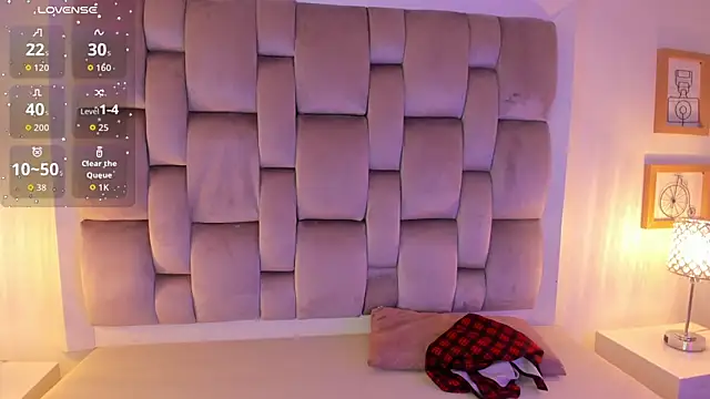 Dannika07 online show from 8, 11, 2025