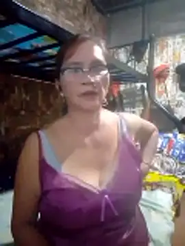 SexyHottMom online show from 10, 4, 2026