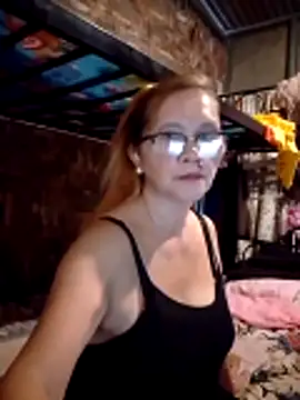 Snapshot of SexyHottMom chatting on 20, 6, 2026 SexyHottMom online show from 20, 6, 2026