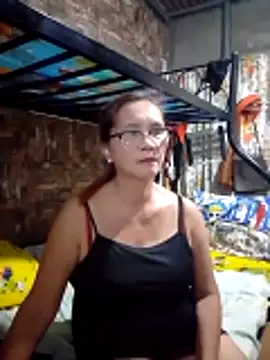 SexyHottMom online show from 10, 4, 2026