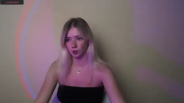 AliceHotty  online show from 23, 9, 2025