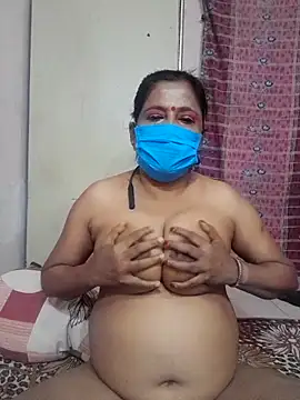 Snapshot of mature_mimi chatting on 24, 2, 2026 mature mimi online show from 24, 2, 2026