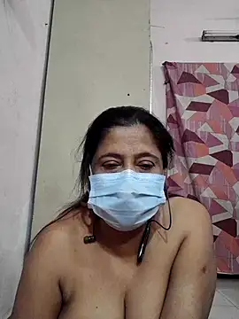 Snapshot of mature_mimi chatting on 7, 2, 2026 mature mimi online show from 7, 2, 2026