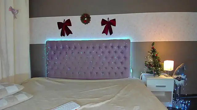 NikkiBustt online show from 10, 1, 2026