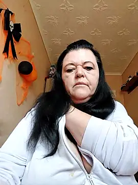 Snapshot of BlacReign chatting on 2, 11, 2025 BlacReign online show from 2, 11, 2025