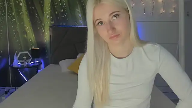 HollyTailors online show from 27, 3, 2026