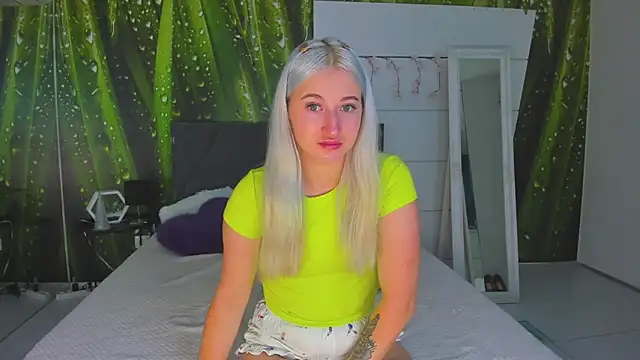 HollyTailors online show from 21, 10, 2025