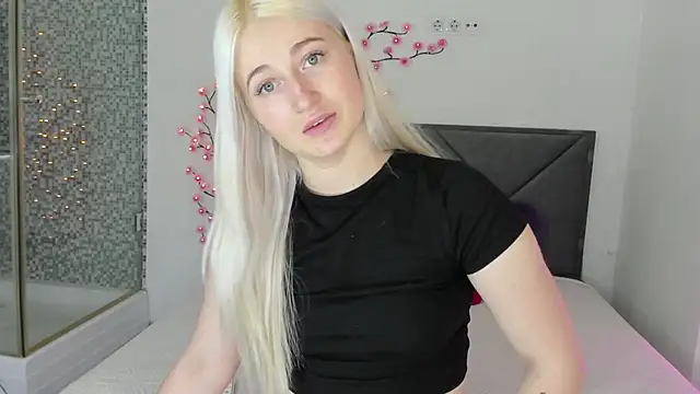 Snapshot of HollyTailors chatting on 26, 2, 2026 HollyTailors online show from 26, 2, 2026