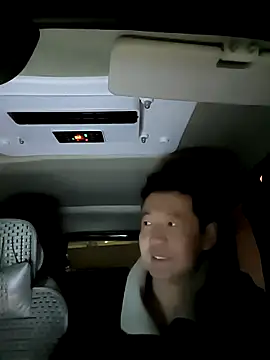 huanhuanaaaaa online show from 9, 3, 2026