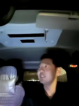 huanhuanaaaaa online show from 10, 4, 2026