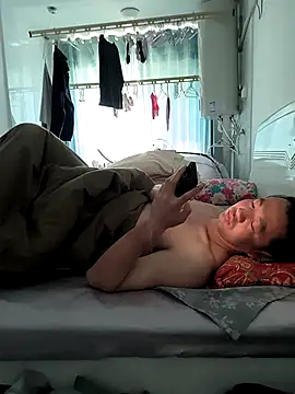 huanhuanaaaaa online show from 11, 4, 2026