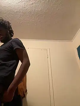 Snapshot of ThickDic28 chatting on 14, 9, 2025 ThickDic28 online show from 14, 9, 2025