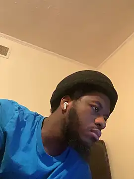 Snapshot of ThickDic28 chatting on 25, 10, 2025 ThickDic28 online show from 25, 10, 2025