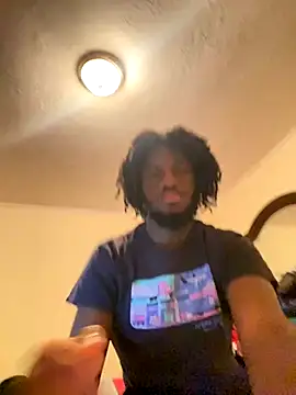 Snapshot of ThickDic28 chatting on 31, 10, 2025 ThickDic28 online show from 31, 10, 2025