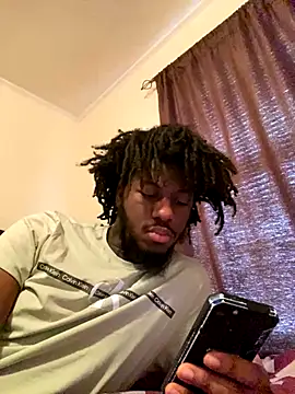 Snapshot of ThickDic28 chatting on 22, 9, 2025 ThickDic28 online show from 22, 9, 2025