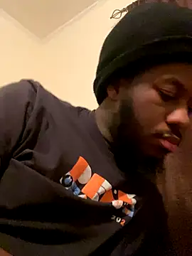 Snapshot of ThickDic28 chatting on 4, 10, 2025 ThickDic28 online show from 4, 10, 2025