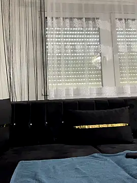 Emilia Mausi online show from 24, 9, 2025