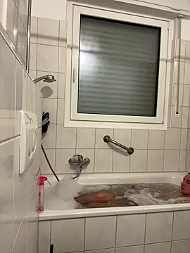 Emilia Mausi online show from 24, 2, 2026