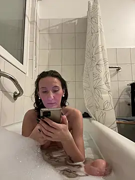 Emilia Mausi online show from 15, 2, 2026